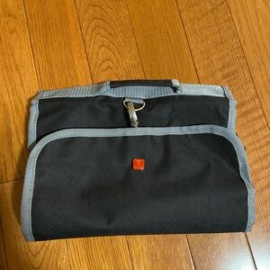 Black and Gray Toiletry Bag
